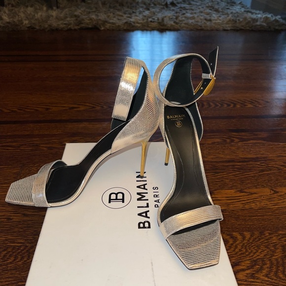 BALMAIN GOLD SANDAL PUMPS - Picture 2 of 6